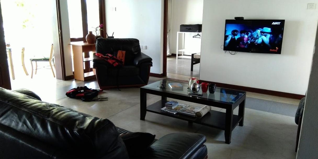 Negombo Holiday Home Exterior foto